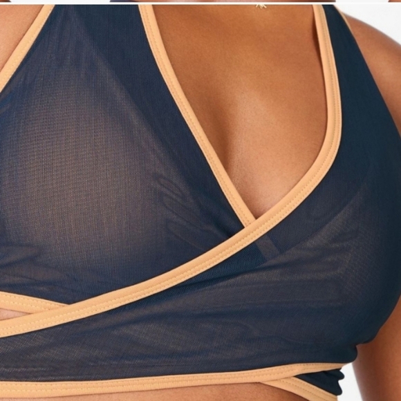 Fabletics size large blue and beige crisscross sports bra NWOT - Picture 7 of 8
